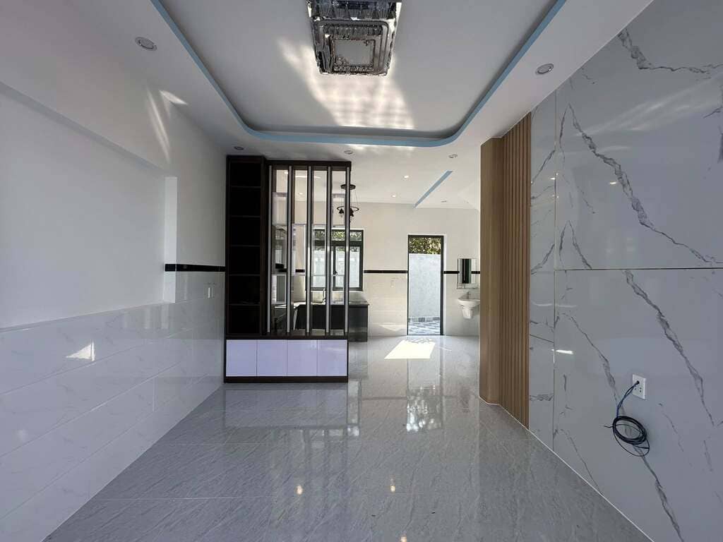 Bán nhà mặt tiền Mạc Đĩnh Chi Long Điền giá 2,7 tỷ gần chợ 500m